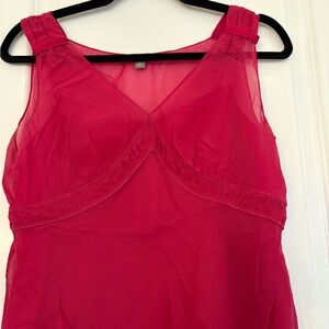 NEW Ann Taylor Women MP Magenta Pink Chiffon Sleeveless V-Neck Ruffle Top blouse